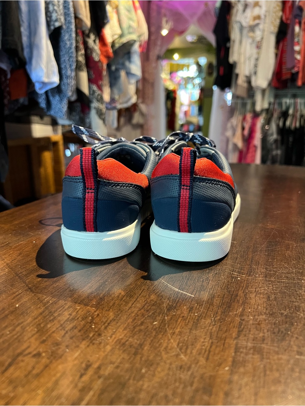 Cloudsteppers by Clarks Navy and Red Low-Top Athletic Sneakers - Picture 5 of 9